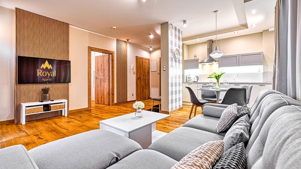 TV and multimedia, Kitchen or kitchenette, Living room, Seating area