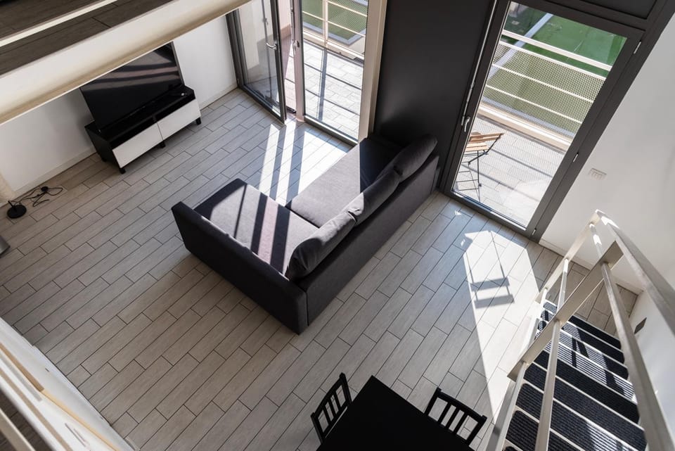 Youhosty - Bruno Maderna 17 Duplex Apartment in Milan
