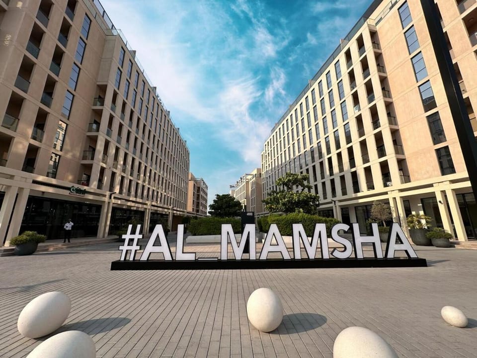 1BR Apartment With Living Room - Poolview - Alef Al Mamsha Apartment in Al Sharjah