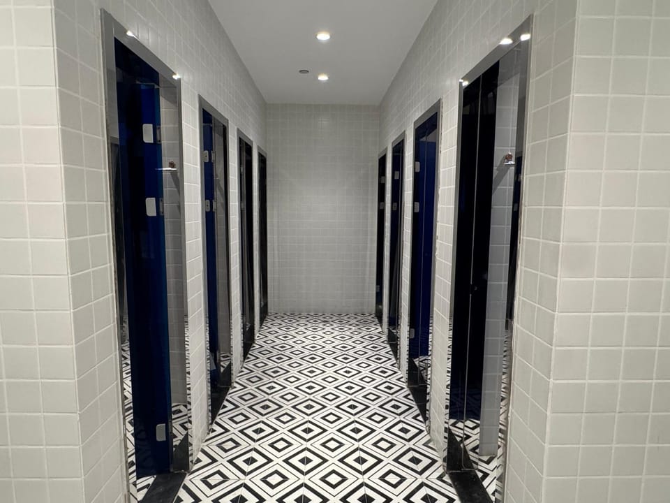 Third Floor Youth Hostel Hotel in Shanghai