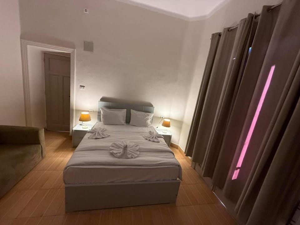 downtown Prime suitest Apartment in Cairo