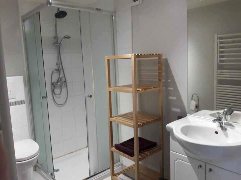 Charmant logement lumineux - Terrasse privee - Wifi Apartment in Centre-Val de Loire