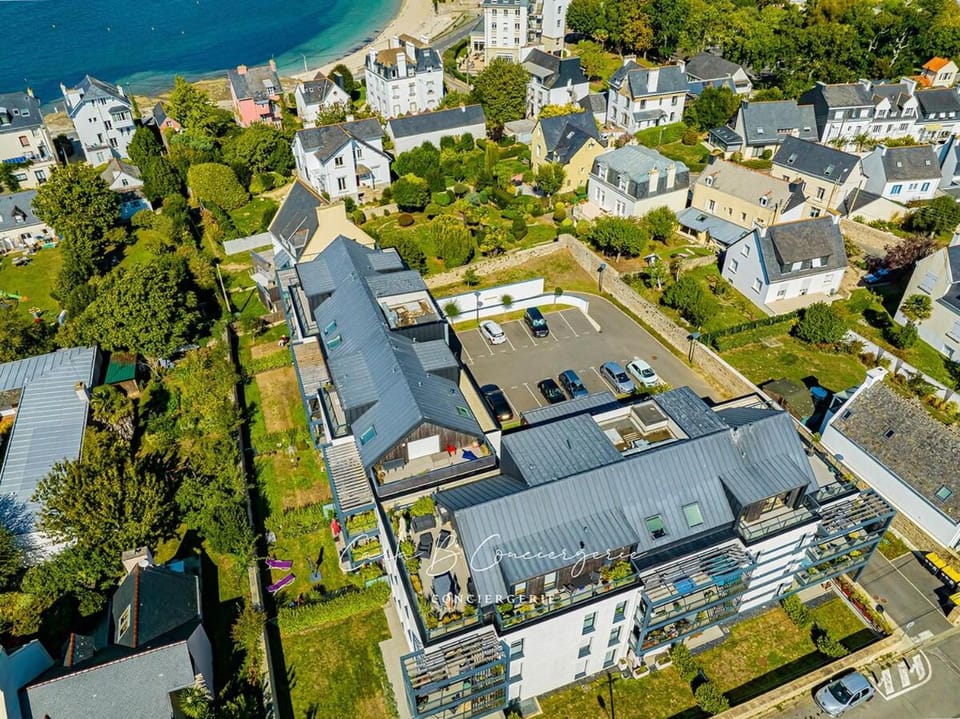 ESCALE MARINE - Appartement 2 pers vue mer proche centre-ville et Corniche Apartment in Concarneau