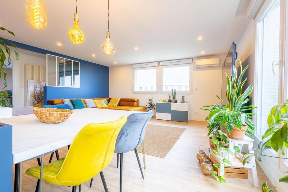 Spacieux rooftop 135m2 avec terrasse et parking Apartment in Bordeaux