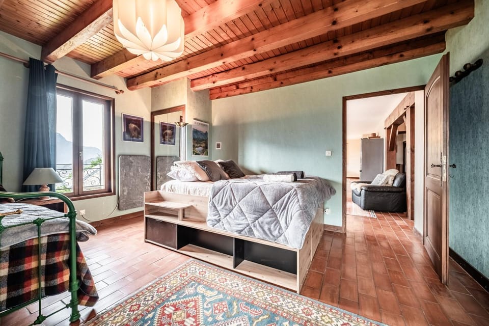 Property building, Living room, Bedroom