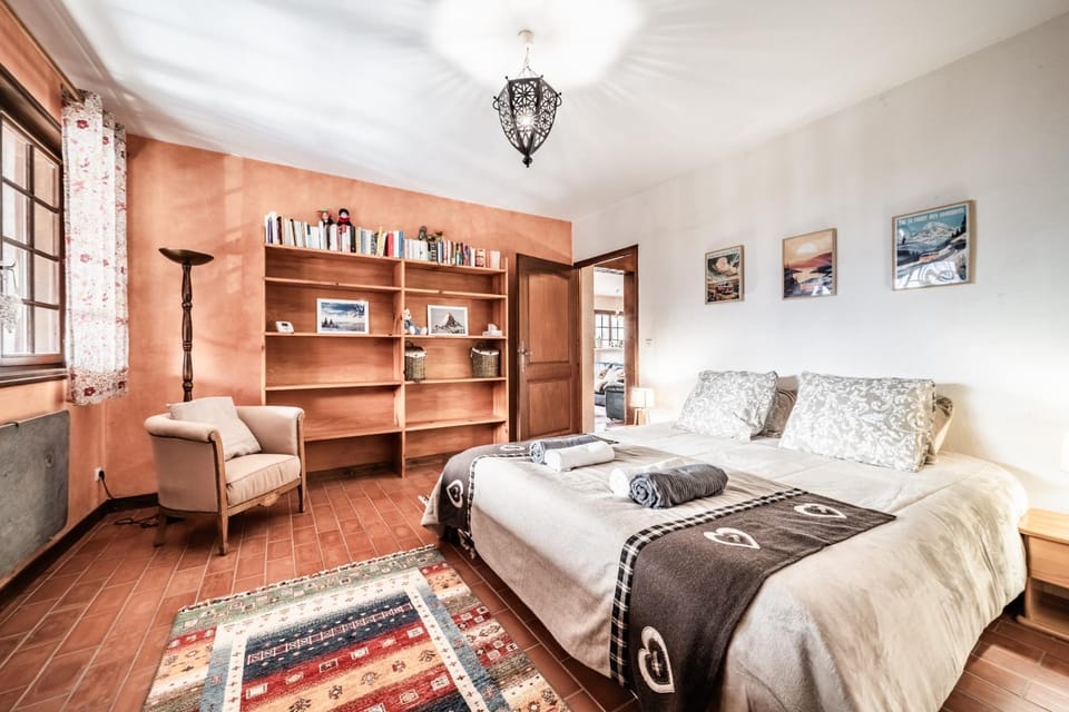 Living room, Bedroom