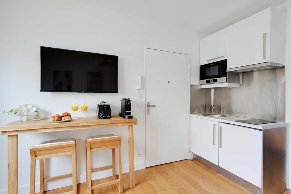 TV and multimedia, Kitchen or kitchenette
