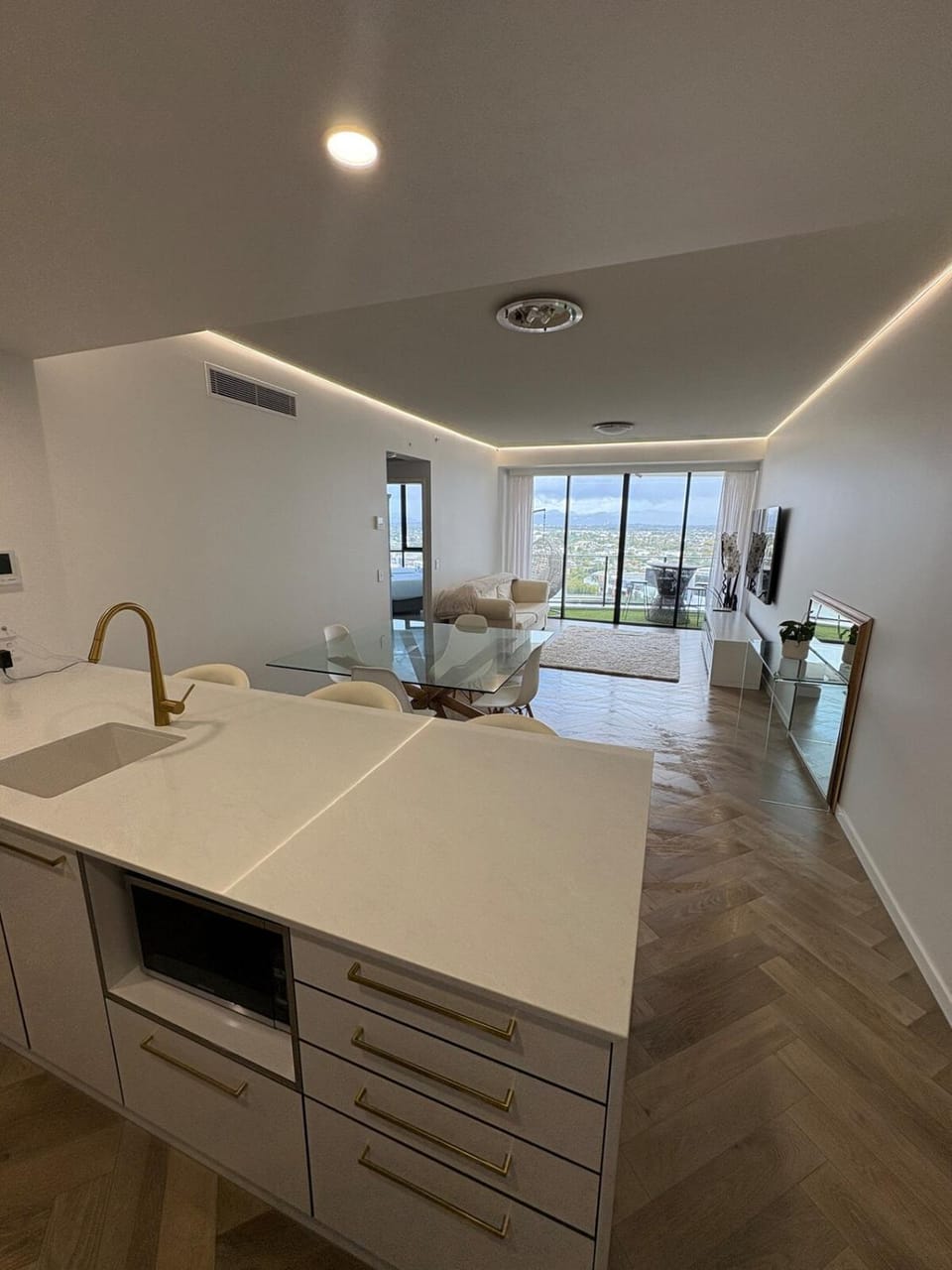 2bedroom beach resort apartment, broadbeach Apartment in Gold Coast