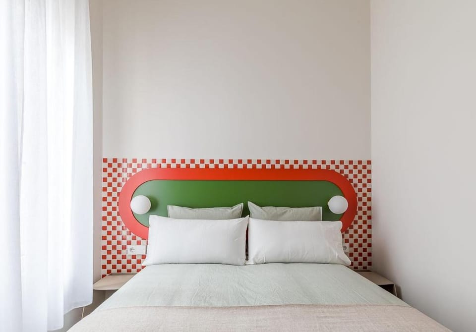 Apartamento para 9 personas en Malasaña Apartment in Centro