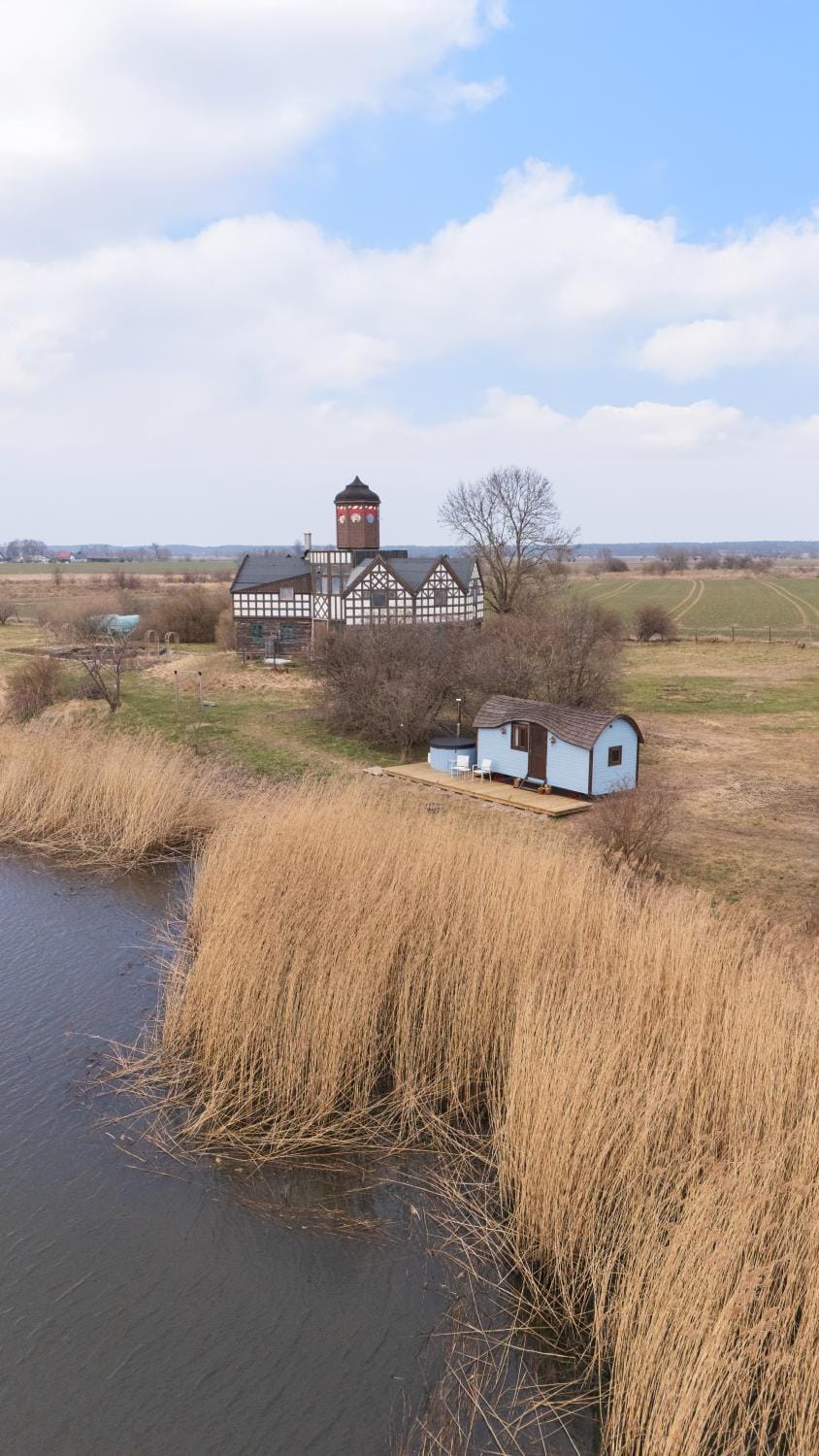 Żuławska Zielona Przystań, całoroczny domek na kołach Campground/ 
RV Resort in Pomeranian Voivodeship