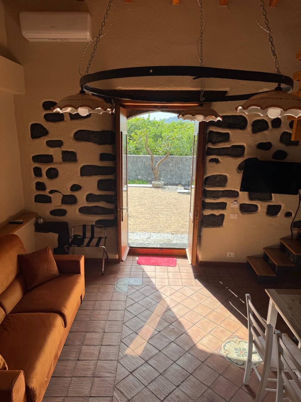View (from property/room), Balcony/Terrace, Seating area