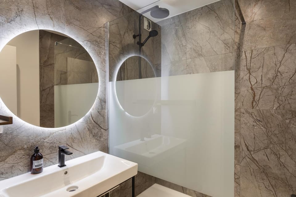 Shower, Bathroom