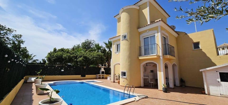 Patio, Garden, Swimming pool