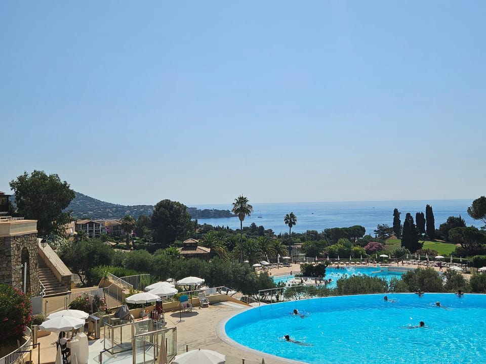 Sea view, Swimming pool