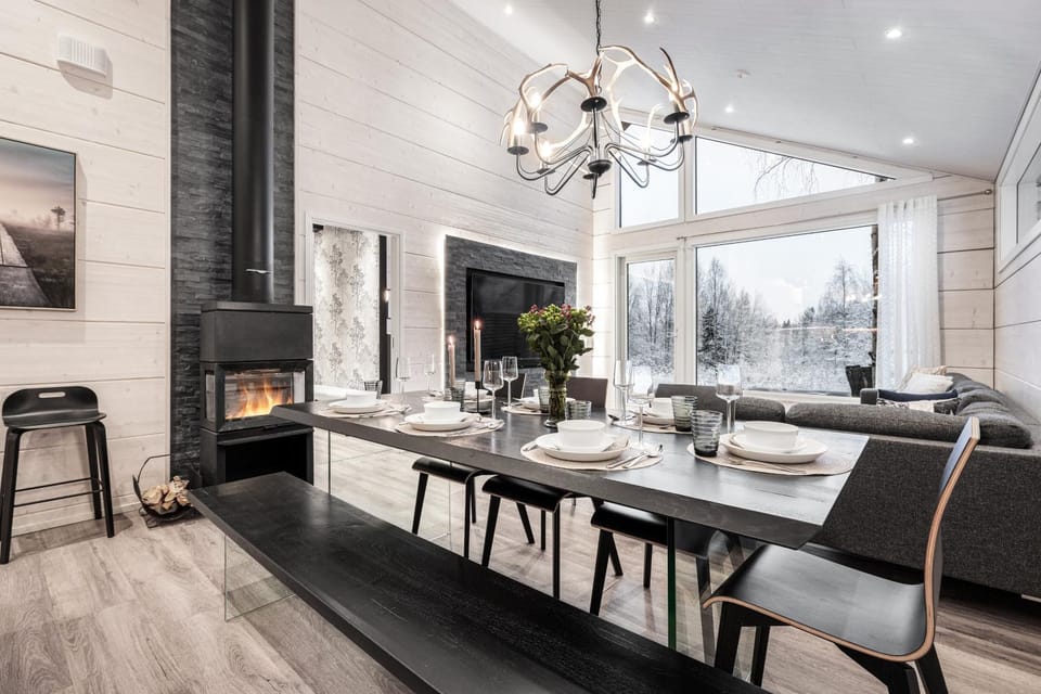 Living room, Seating area, Dining area