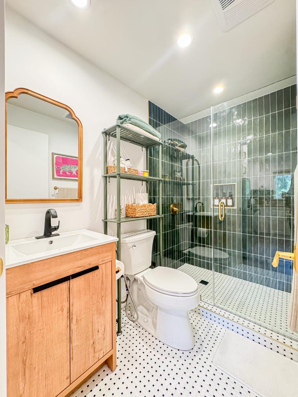 Shower, Toilet, Bathroom, towels