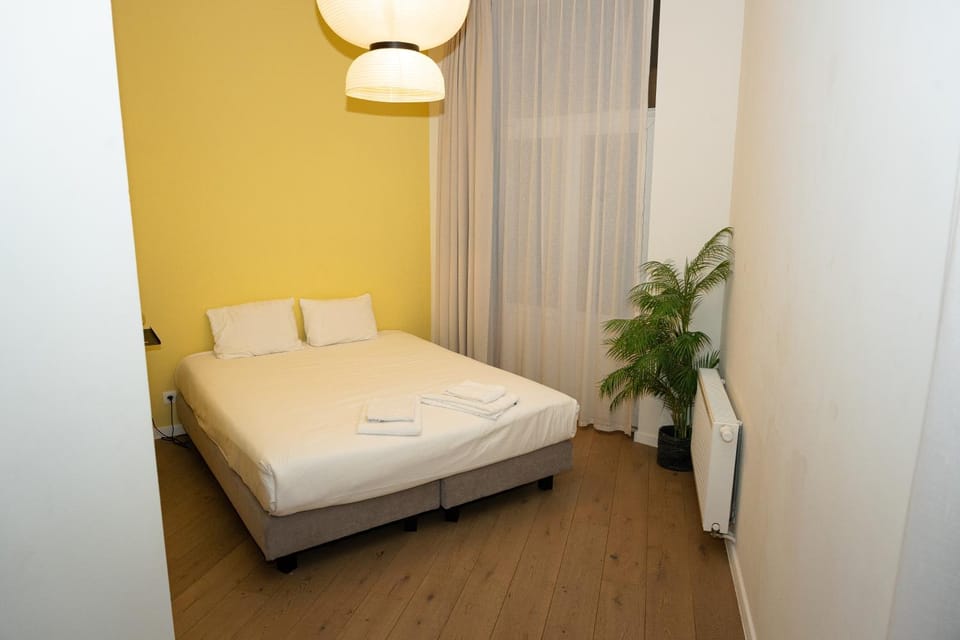 Studio 1 Cosy Avenue Louise Apartment in Ixelles