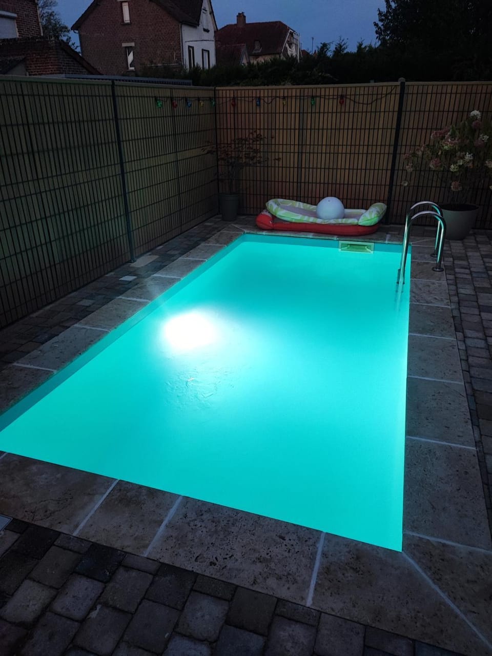 Swimming pool