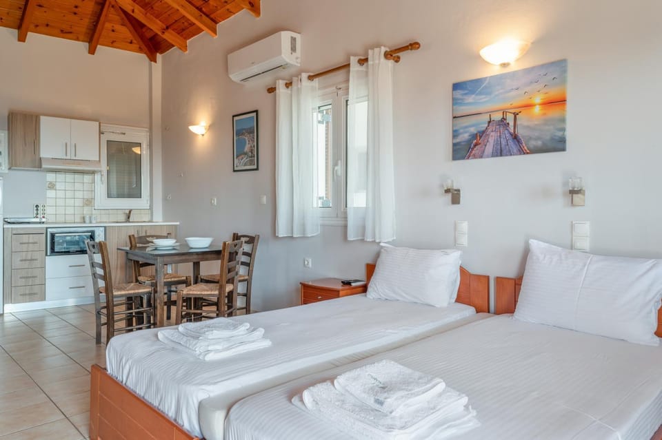Property building, Living room, Bedroom