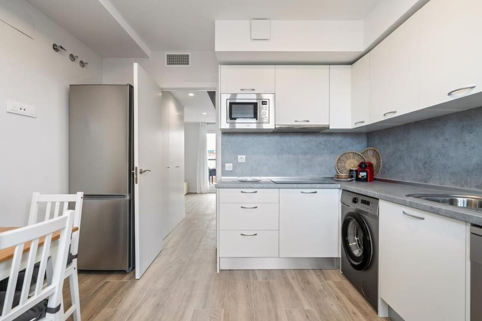 Accessible flat near the Toledo Bridge - Atico A Apartment in Madrid