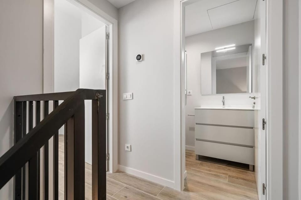 Accessible flat near the Toledo Bridge - Atico A Apartment in Madrid