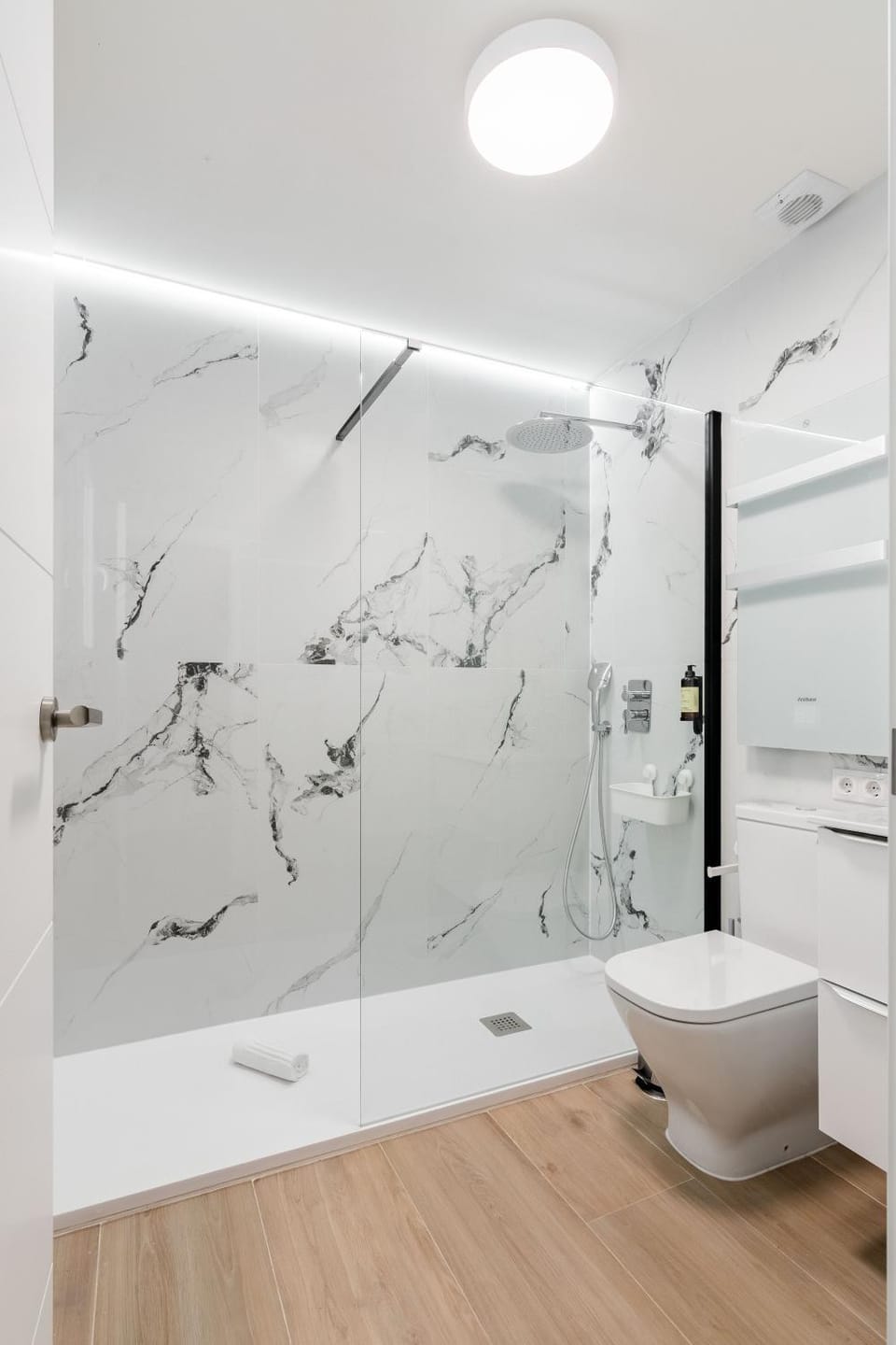 Shower, Toilet, Bathroom