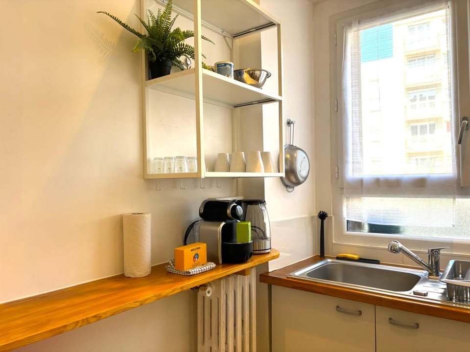 Coffee/tea facilities, Kitchen or kitchenette