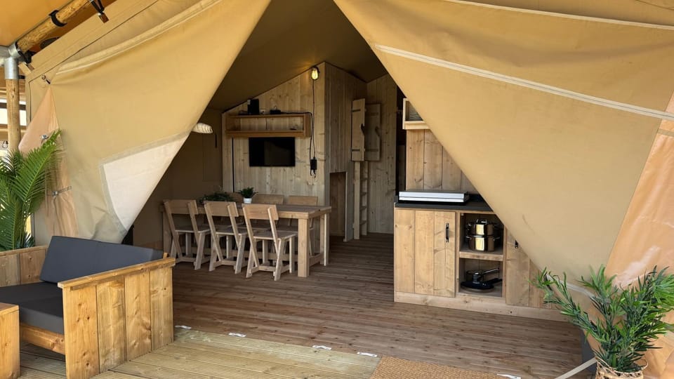 Safari Lodge B House in North Holland (province)