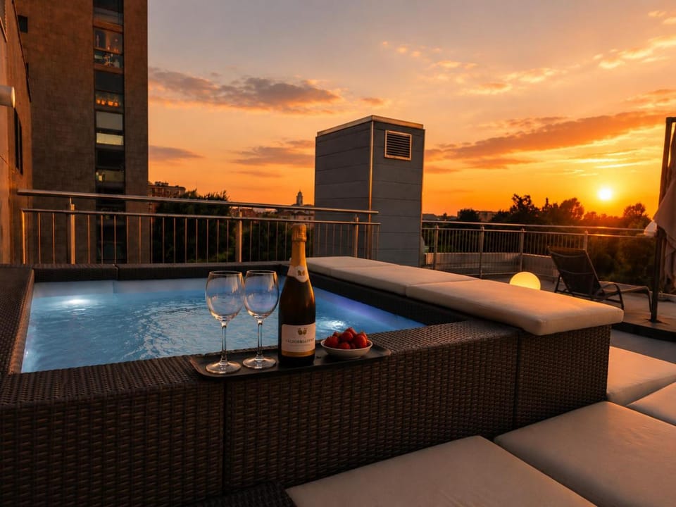 Patio, Day, Natural landscape, View (from property/room), Balcony/Terrace, Pool view, Swimming pool, Sunrise, Sunset, sunbed
