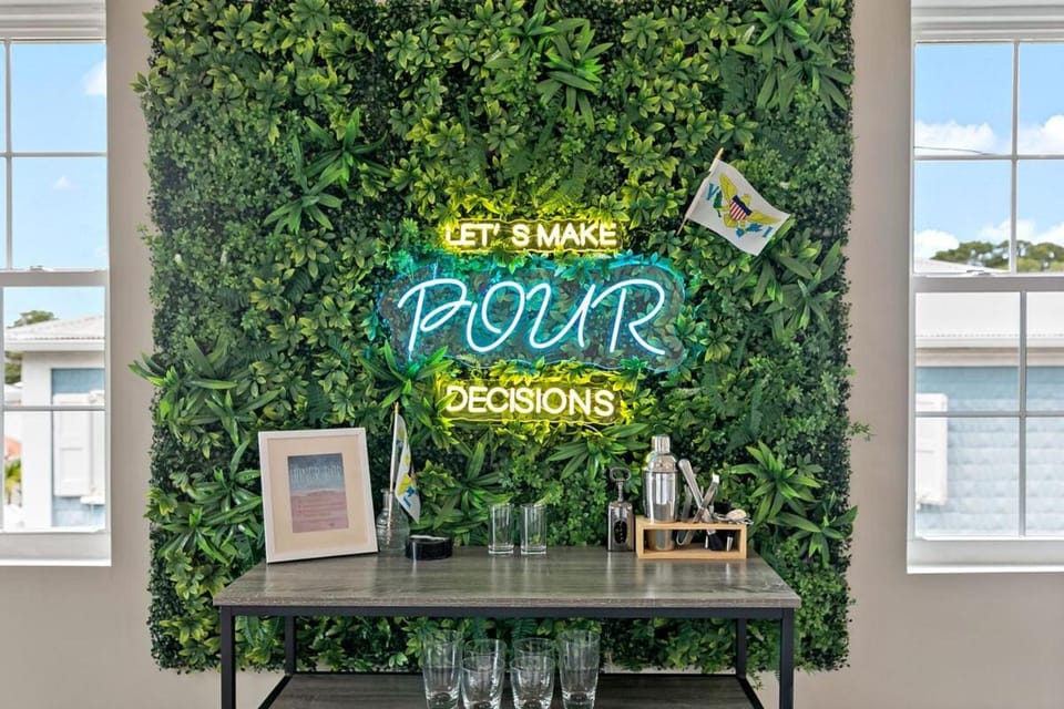 Lounge or bar