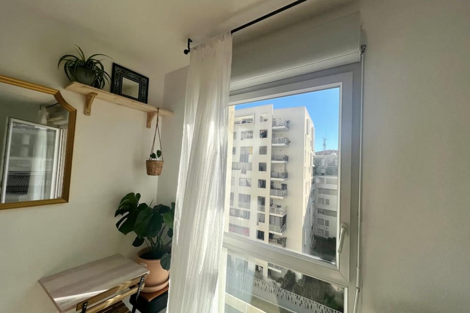Nice studio for 2 persons Apartment in Marseille