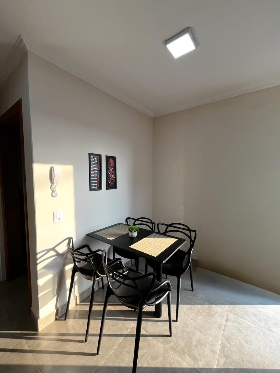 Apto - 1 Quarto Novo | Próx. Hospital Regional | Shopping | Climatizado | Estacionamento Gratis Apartment in State of São Paulo