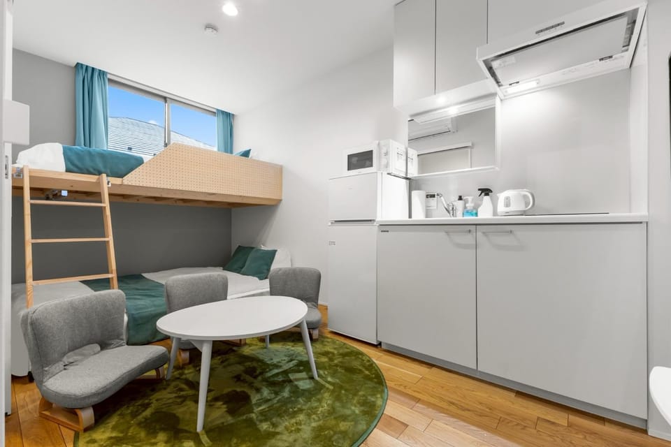 Bed, Kitchen or kitchenette, Living room, Dining area, air conditioner