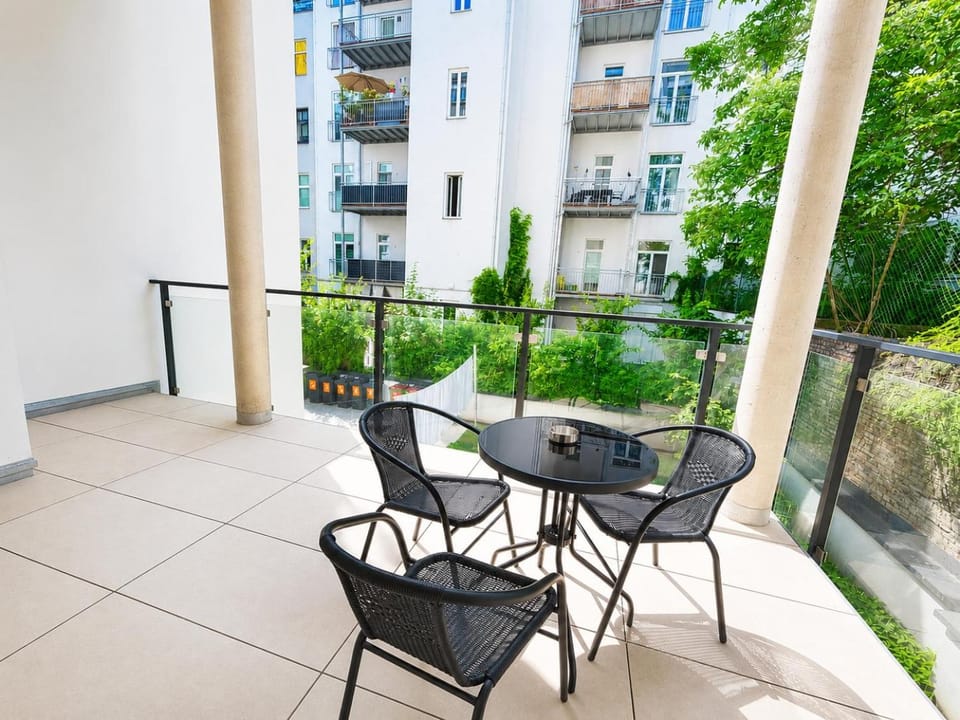 Property building, Spring, View (from property/room), Balcony/Terrace