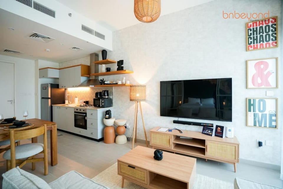 Nomad Haven with Pvt Cinema and C0-working Space Apartment in Dubai