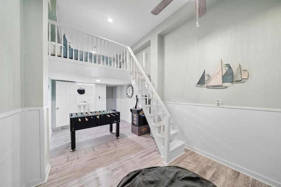 Fishermans Dream With Game Room Walk to the Beach House in Alvin