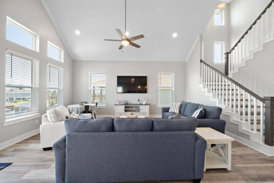 Spacious Canal Retreat with Pool and Boat Dock House in Jamaica Beach