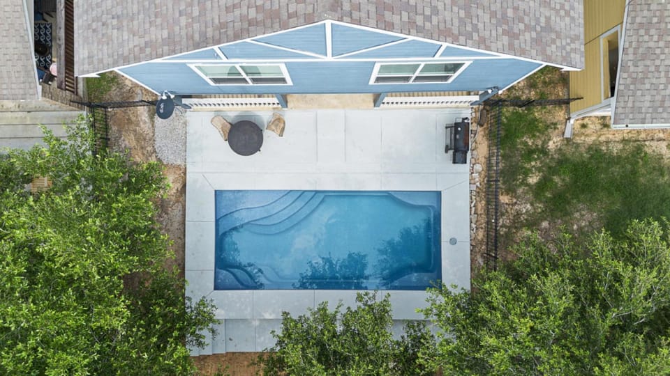 Beautiful home with lake views and in-ground pool House in Lake Livingston
