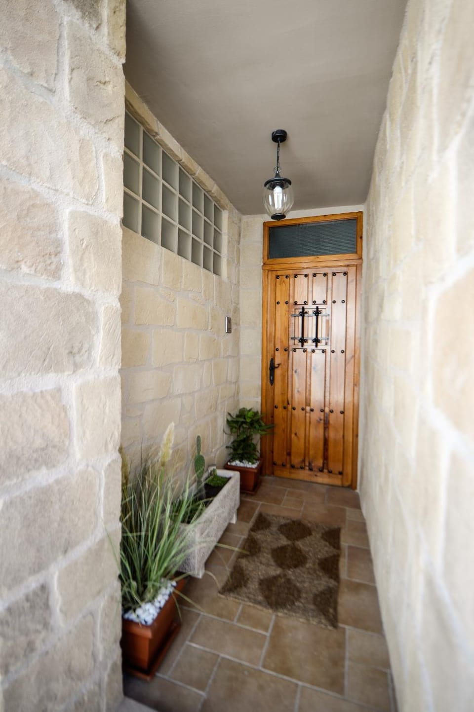Facade/entrance