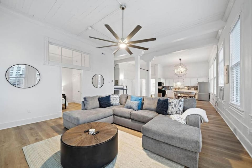 Historic Loft in the Heart of Downtown Galveston Apartment in Texas City