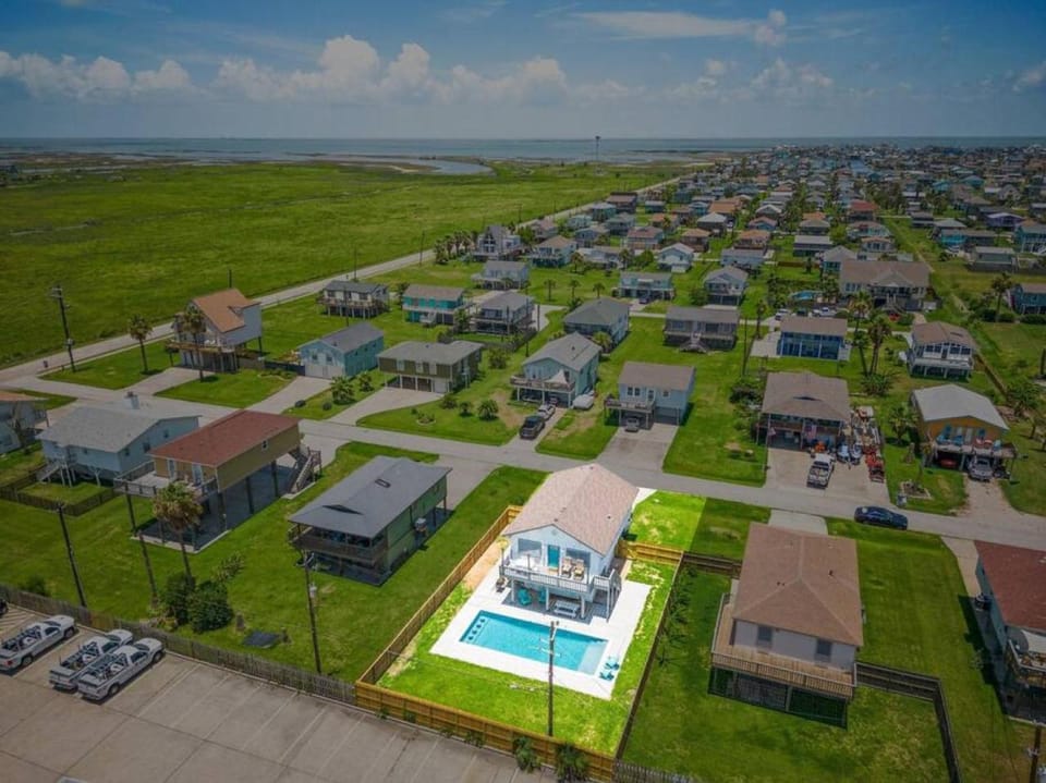 Jamaica Beach home with private pool, close to beach House in Jamaica Beach