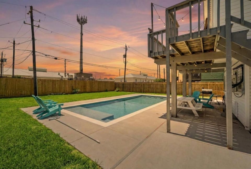Jamaica Beach home with private pool, close to beach House in Jamaica Beach
