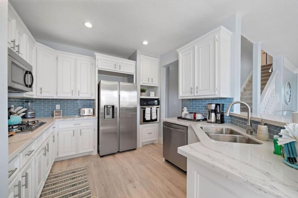 Family home in west Galveston with arcade, close to the beach House in Galveston Island