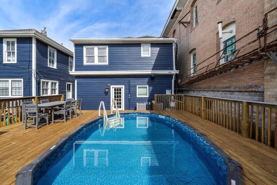 Classic home in the heart of Galveston with large deck House in Galveston Island