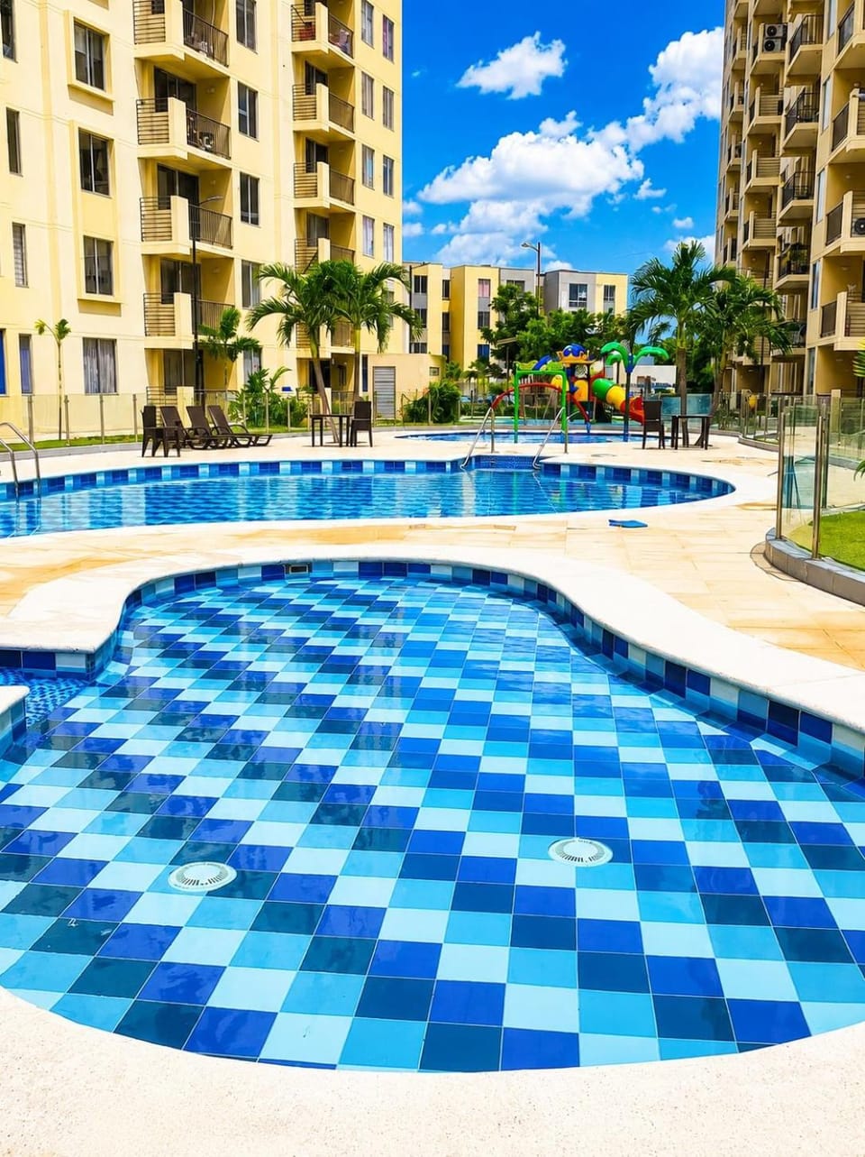 Day, Pool view, Swimming pool, sunbed