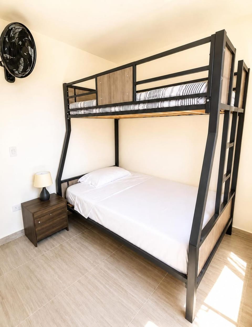 Bed, Photo of the whole room, Bedroom, bunk bed