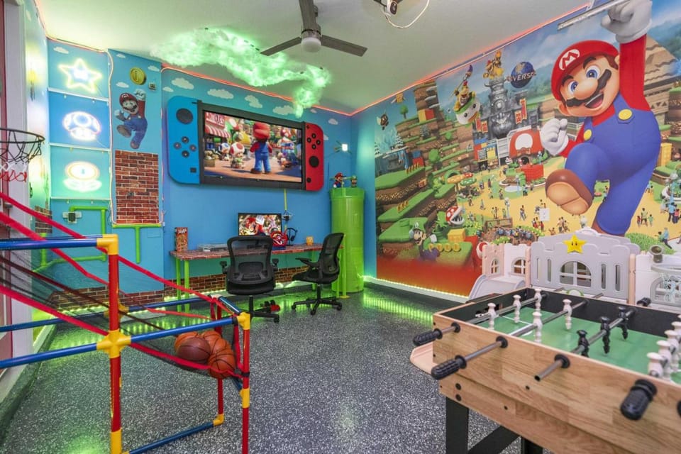 Game Room Water Park Min From Disney House in Polk County