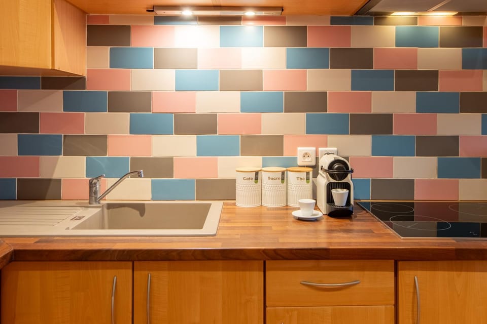 Coffee/tea facilities, kitchen