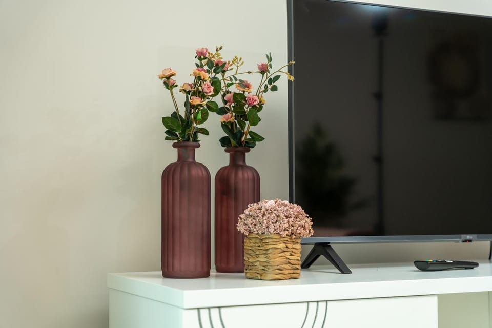 TV and multimedia, Decorative detail
