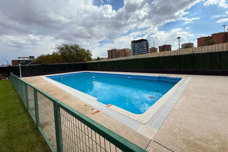 Pool view, Swimming pool